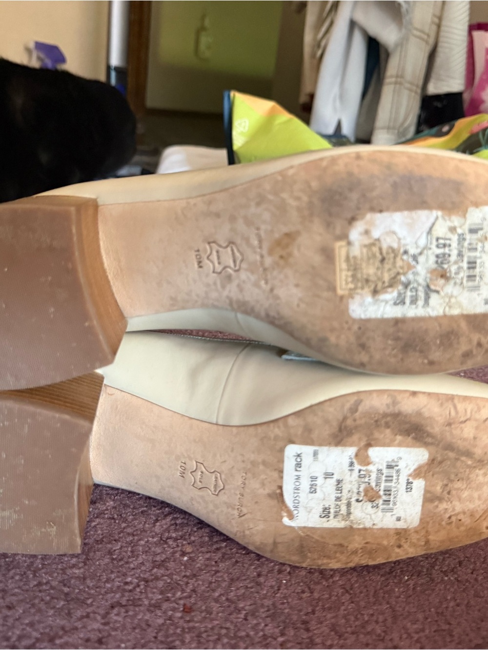 Tory Burch Cream Croc-Embossed Leather Short-Heel Loafers with Logo Plaque - Picture 5 of 6